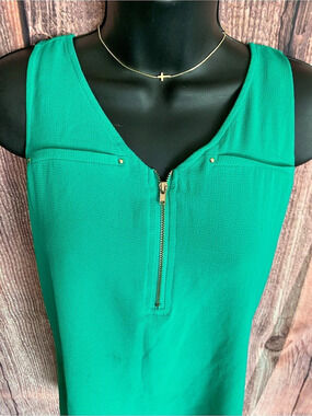 tempted Sleeveless Zip Front Blouse in Green Small